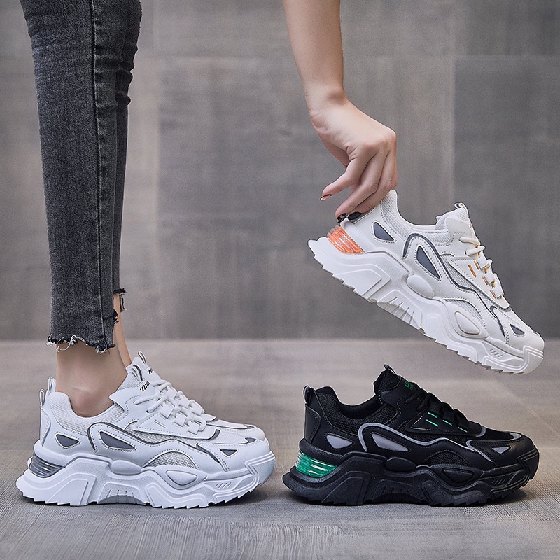 Giày nữ đế cao màu trắng êm chân năng động thể thao mẫu mới 2024 GUMI giá rẻ