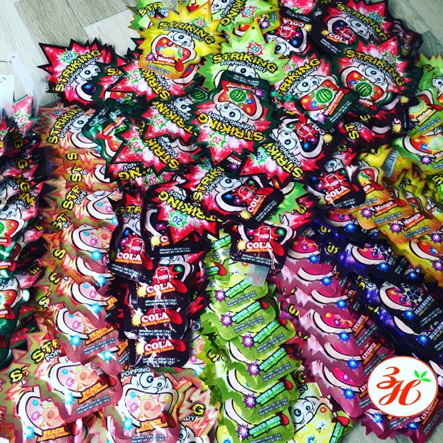 Combo 3 túi kẹo nổ striking date T12/2020 Hong Kong