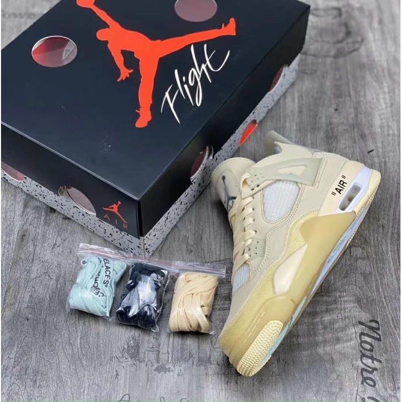 dày thể thao trắng chữ