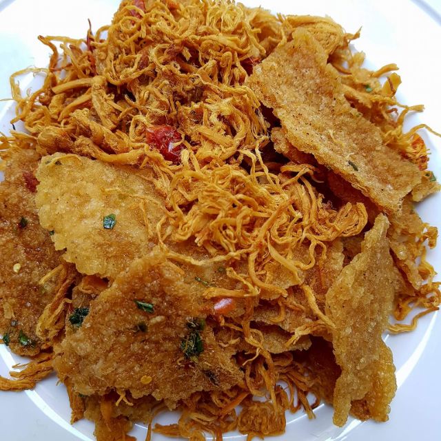 [FREESHIP TỪ 99K] 1kg cơm cháy lắc khô gà xé cay