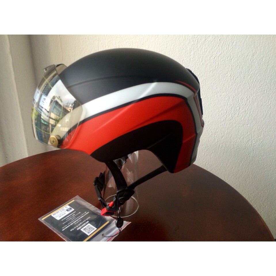 Nón bảo hiểm siêu nhẹ có kính-- xe máy xe đap thể thao