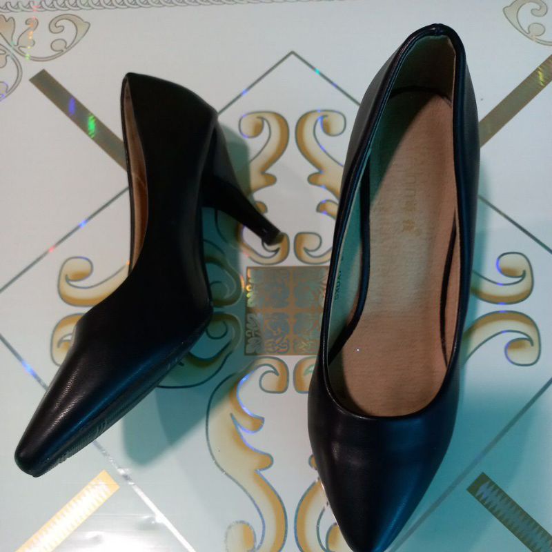 Giày nữ size 240
