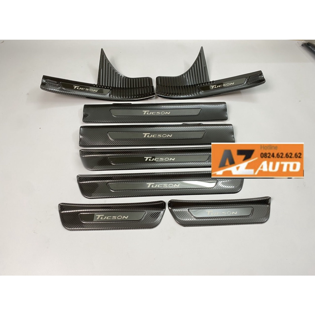 Ốp Bậc cửa, Nẹp bước chân CARBON xe Hyundai Tucson 2022-2023, Vân cacbon cao cấp