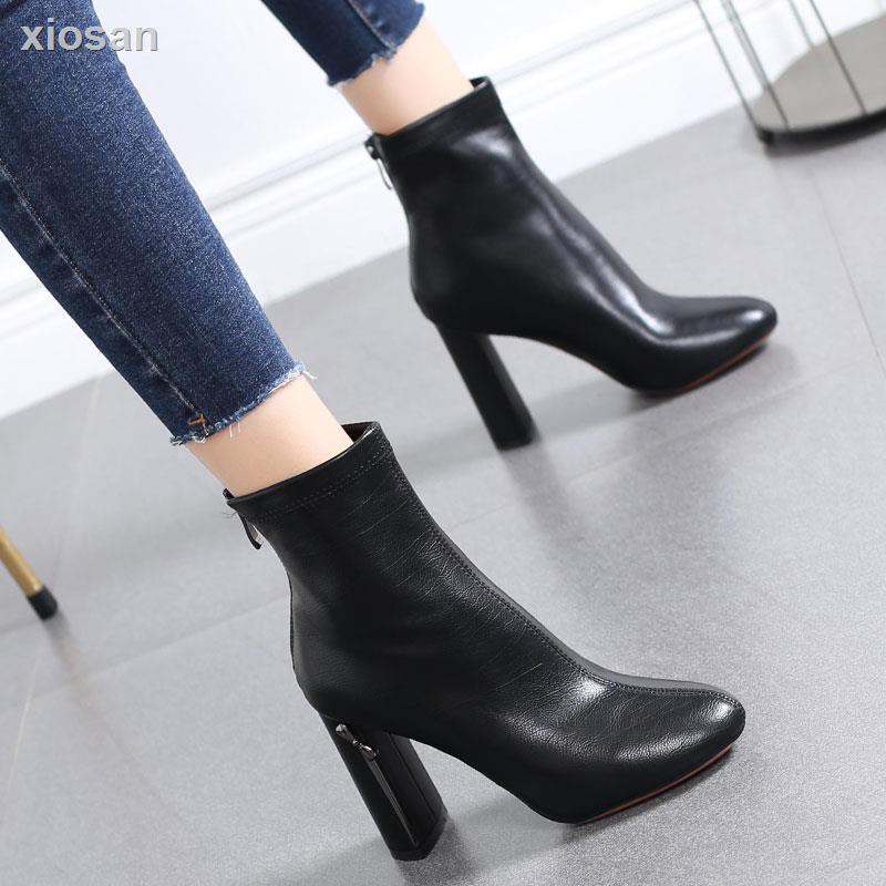 Giày Bốt Martin Cao Gót Mũi Tròn Thiết Kế Sành Điệu Cho Nữ | BigBuy360 - bigbuy360.vn