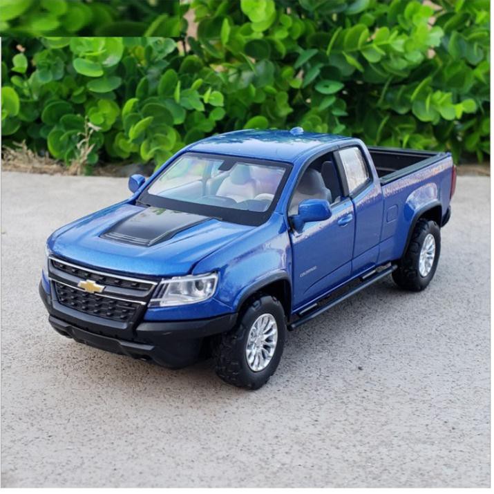 Xe ô tô bán tải Chevrolet colorado tỉ lệ 1:36 Xe bằng sắt mở full cửa chạy cót có đèn và âm thanh hàng Quảng Châu