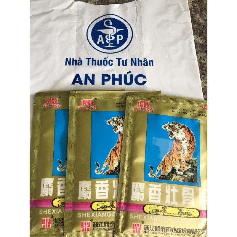 dán con cọp đau nhức( 1 bịch 4 miếng - 6000 ngàn bịch )