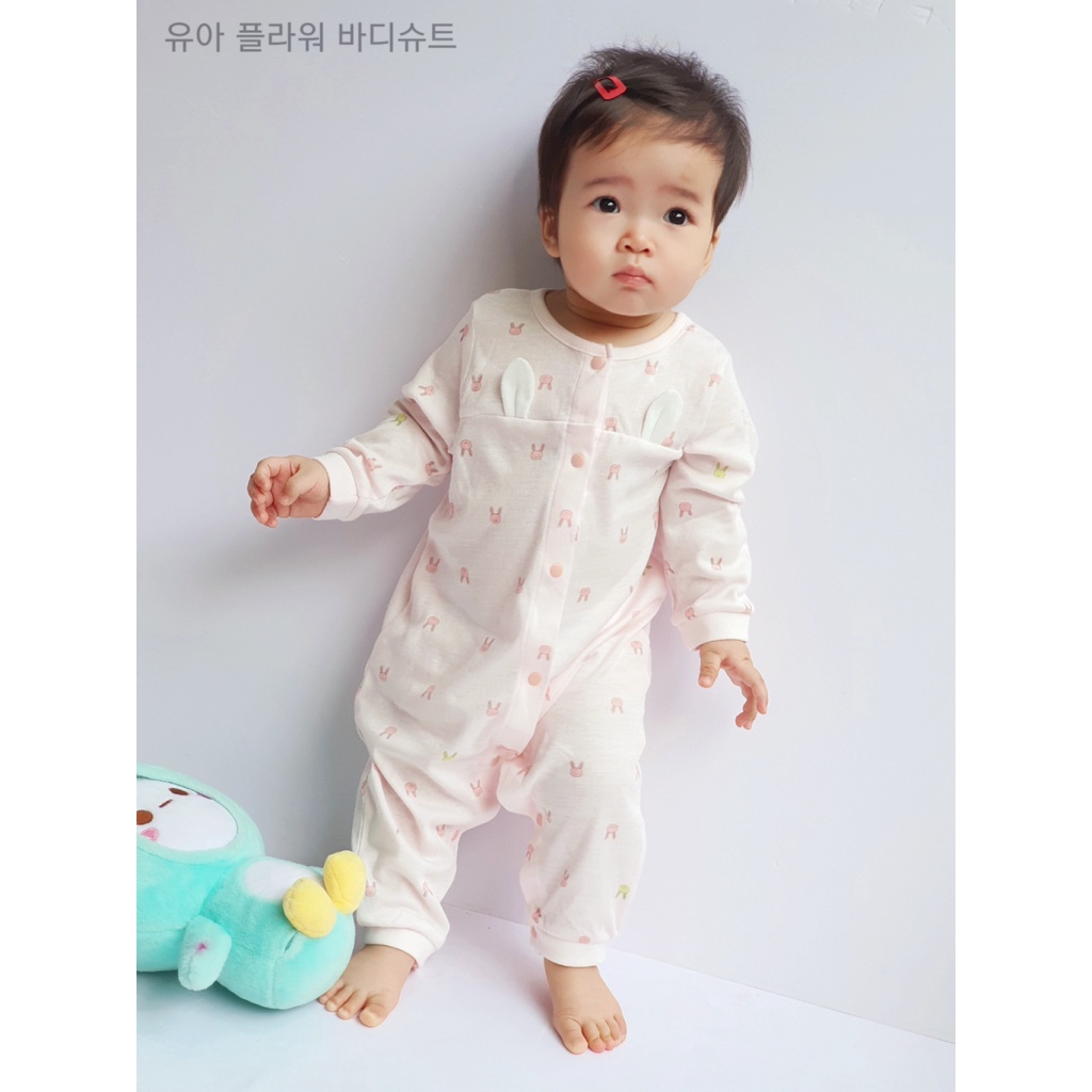 MOB1554 Set liền họa tiết thỏ 2 màu đáng yêu