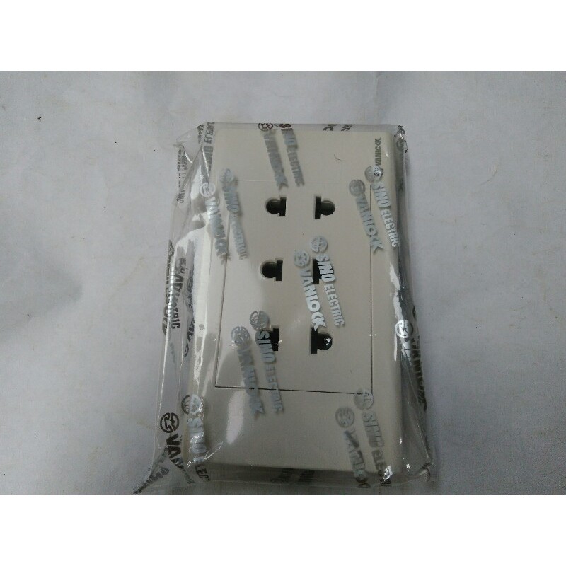 Ổ CẮM 3 - 2 CHẤU 16A SINO S18