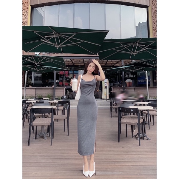 Đầm đan lưng xẻ tà Yoona