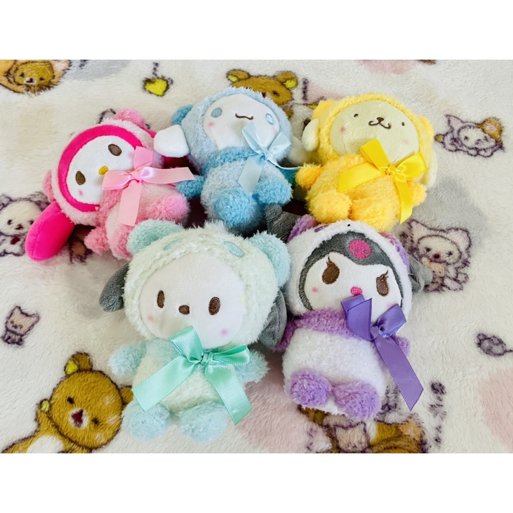 Gấu bông móc khoá bi nhân vật Sanrio cosplay lông xù Kuromi Melody Hello Kitty Pompompurin Cinnamoroll 10cm