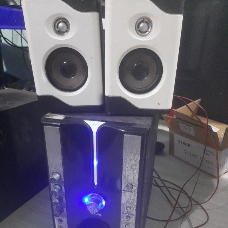 Loa sub vi tính Soundmax A-8900 cũ như hình