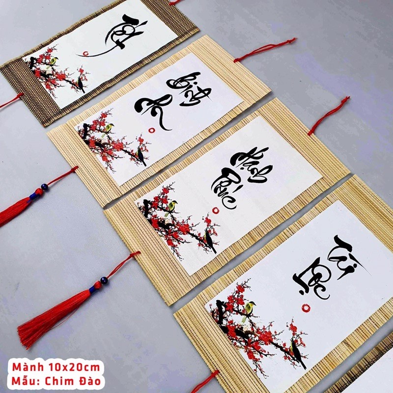 Mành tre nhỏ viết chữ thư pháp treo cây, trang trí