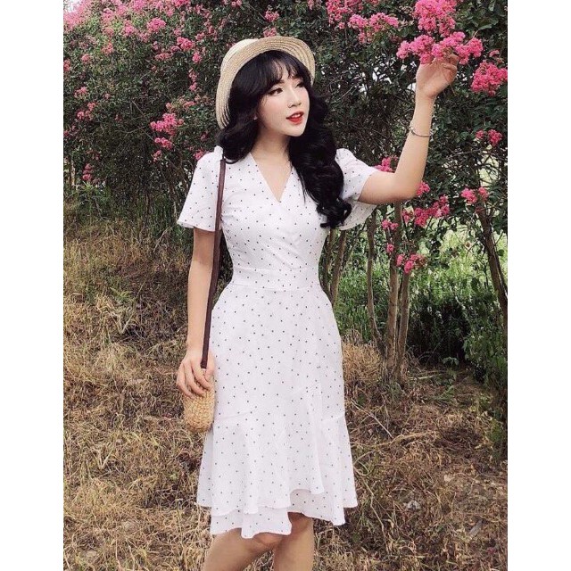 Đầm xòe lụa cổ V họa tiết chấm bi nhẹ nhàng tinh tế Đầm đi chơi du lịch MS709