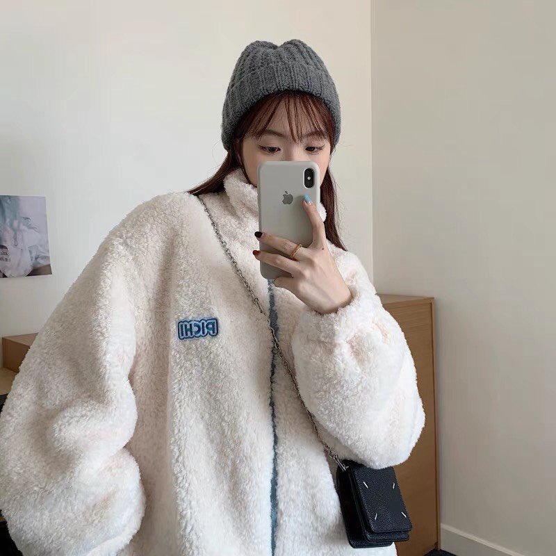 Áo khoác lông thêu chữ Pichi nam nữ cố bẻ kéo khóa form rộng màu trắng xám phong cách hàn quốc freesize wikishop C484