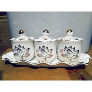 Bộ 3 ly có nắp sen nổi bạch ngọc