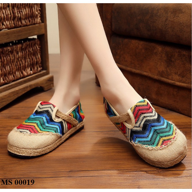 TAM21 giày thổ cẩm