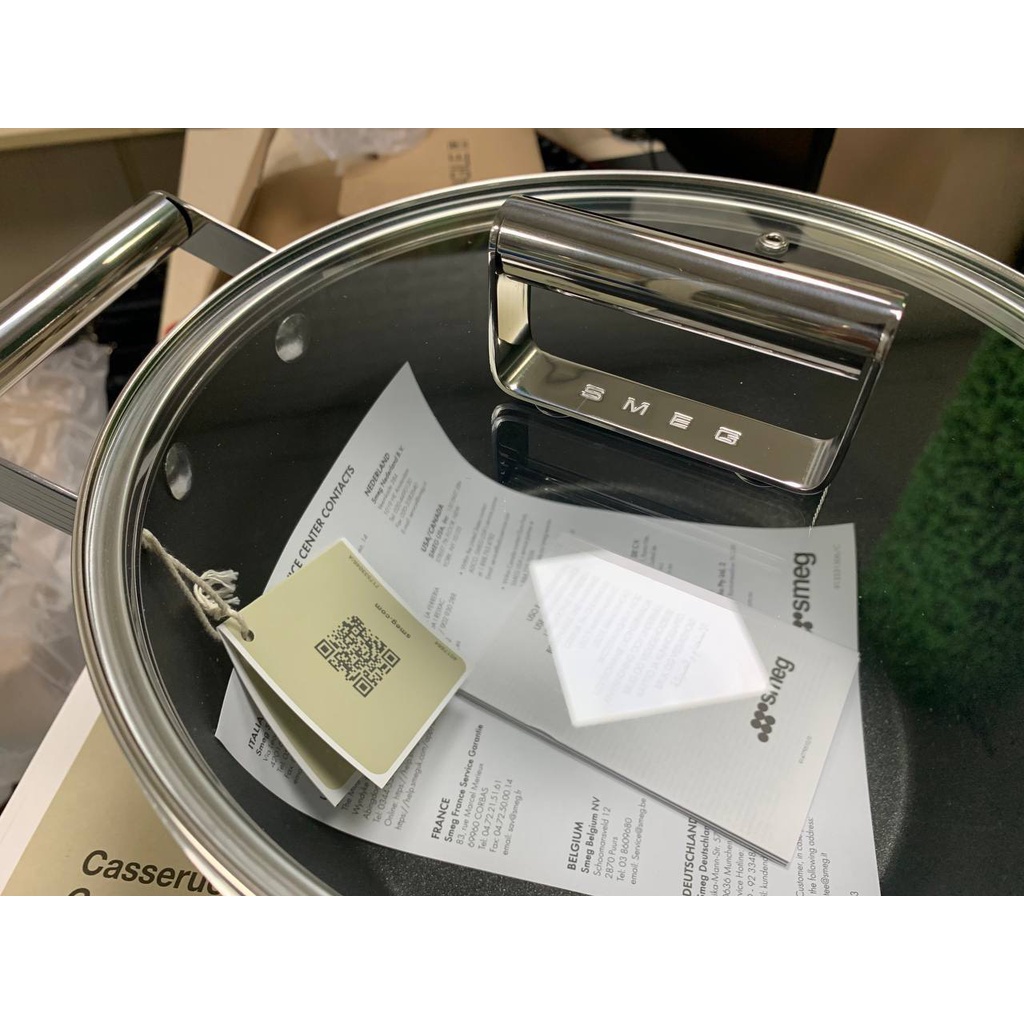 Xoong nồi Smeg CKFC2411CRM màu kem 24cm