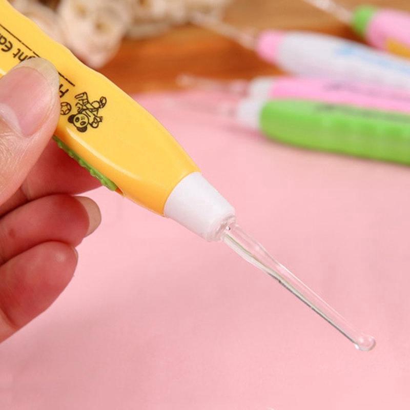 Dụng cụ vệ sinh ráy tai có đèn LED