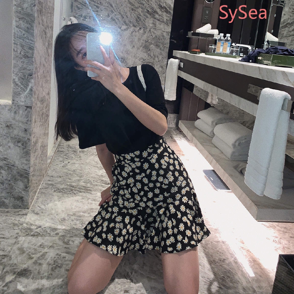 Chân Váy Lưng Cao Hoạ Tiết Hoa Nữ Tính