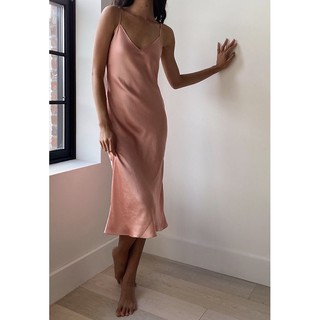 Đầm Midi lụa 2 dây 2 màu đủ size, basic, thanh lịch