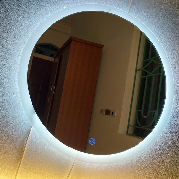 Gương tròn treo tường bàn trang điểm đèn Led cảm ứng, phòng tắm, vệ sinh cao cấp nhiều kích thước - LikiDecor
