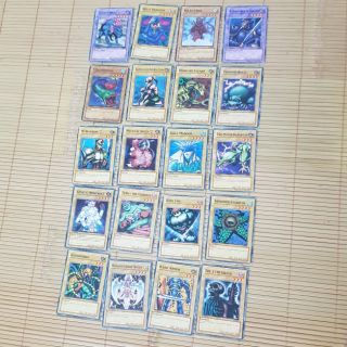 1 lá bài yugioh phần đầu không effect