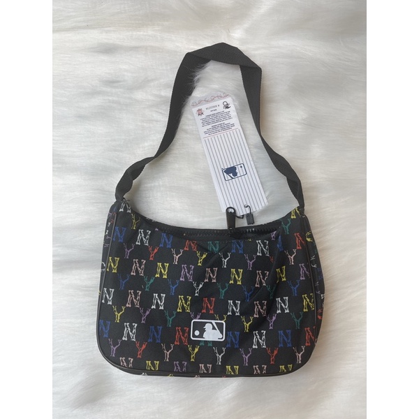 Túi xách nữ NY Monogram Hobo black