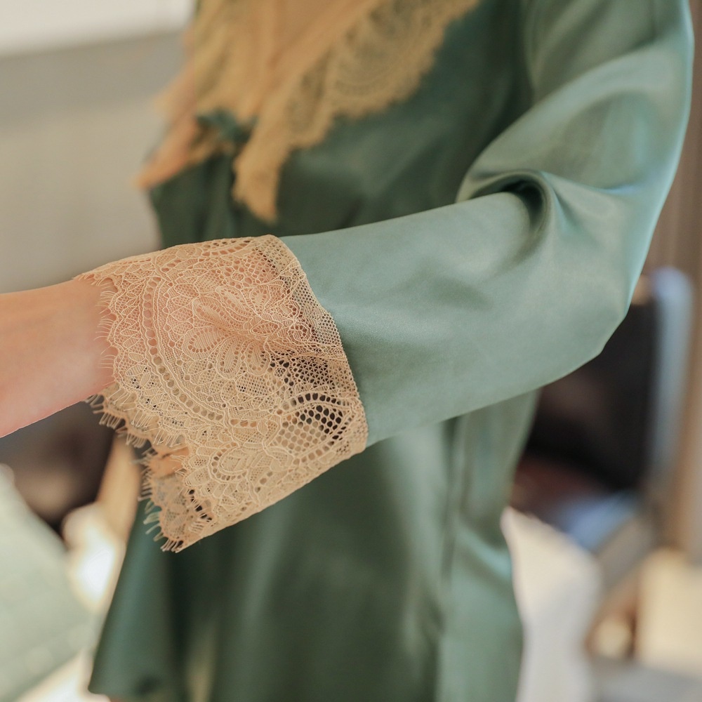 Bộ đồ ngủ bằng lụa phối ren thiết kế mới thanh lịch dành cho nữ