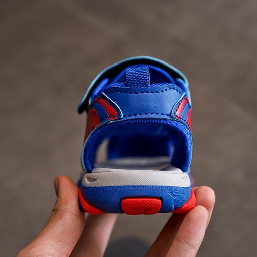 Giày sandal đế mềm họa tiết người nhện xinh xắn theo phong cách Hàn Quốc dành cho bé
