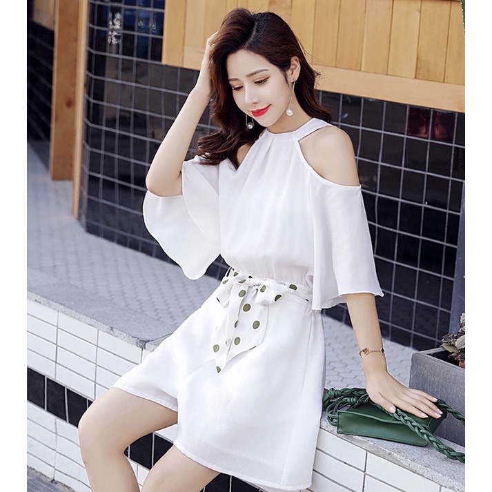 Đồ bay cổ yếm khoét vai Taobao | BigBuy360 - bigbuy360.vn