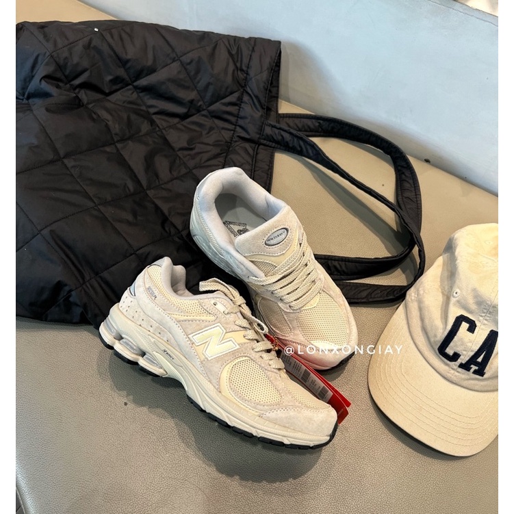 GIÀY THỂ THAO N.B 2002 CREAM/MÀU KEM