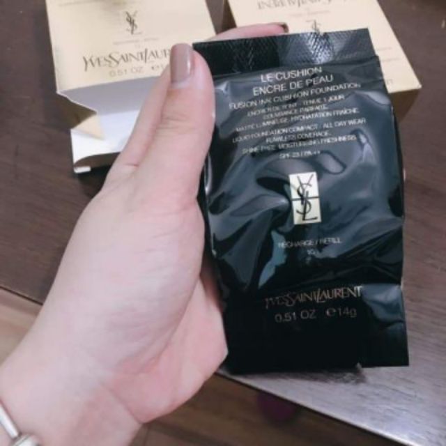 Phấn Nước YSL Cushion bọc da fullbox | BigBuy360 - bigbuy360.vn