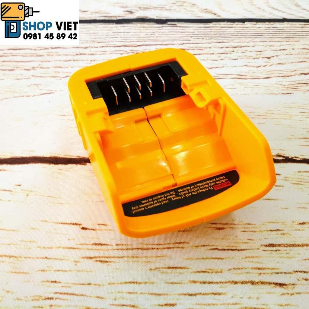 SV Sạc điện thoại từ pin Dewalt 10,8V/14V/18V thay thế DCB090