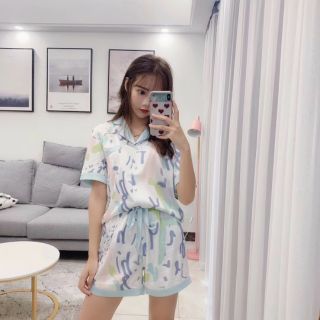 Set bộ mặc nhà dáng pizama lụa đùi