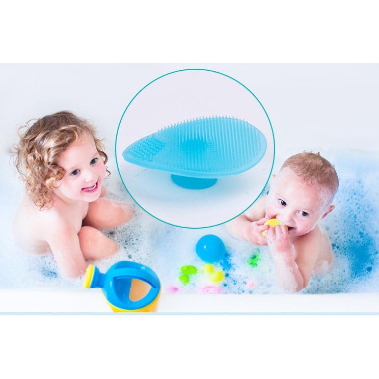 Bàn chải tắm massage cho bé