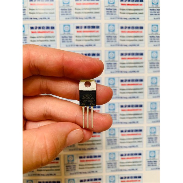 khuyến mại L7805cv chính hãng 100%