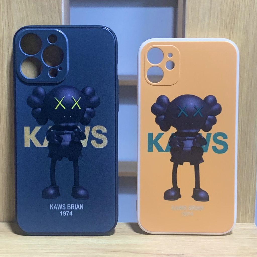 Ốp lưng cạnh vuông Kaws mini 13 Pro max / 6 plus OPBS06