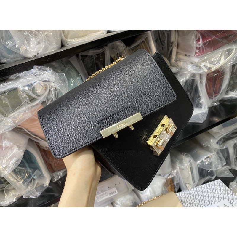 ❥  𝐓𝐮́𝐢 𝐅𝐮𝐫𝐥𝐚 𝐛𝐞𝐥𝐥𝐚- 𝐃𝐀 𝐓𝐡𝐚̣̂𝐭