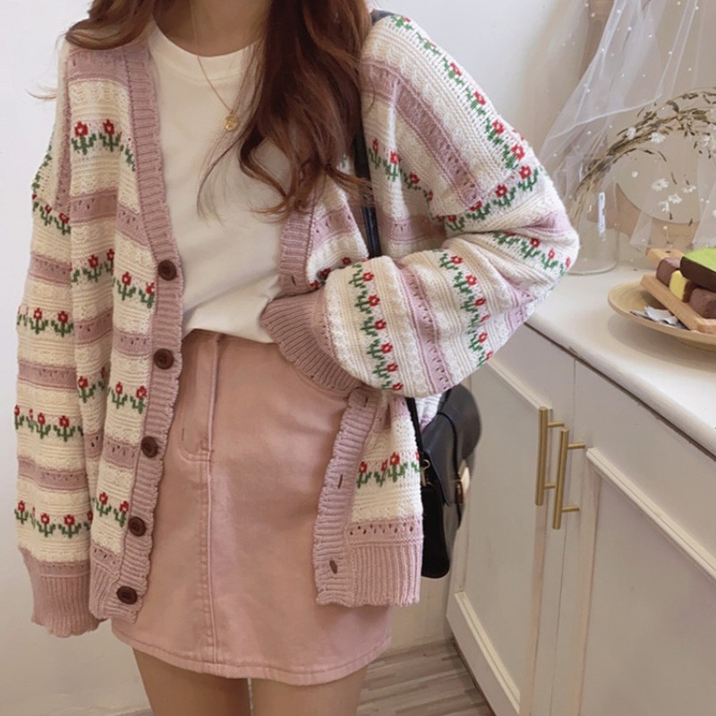 áo len nữ khoác ngoài đính cúc siêu yêu