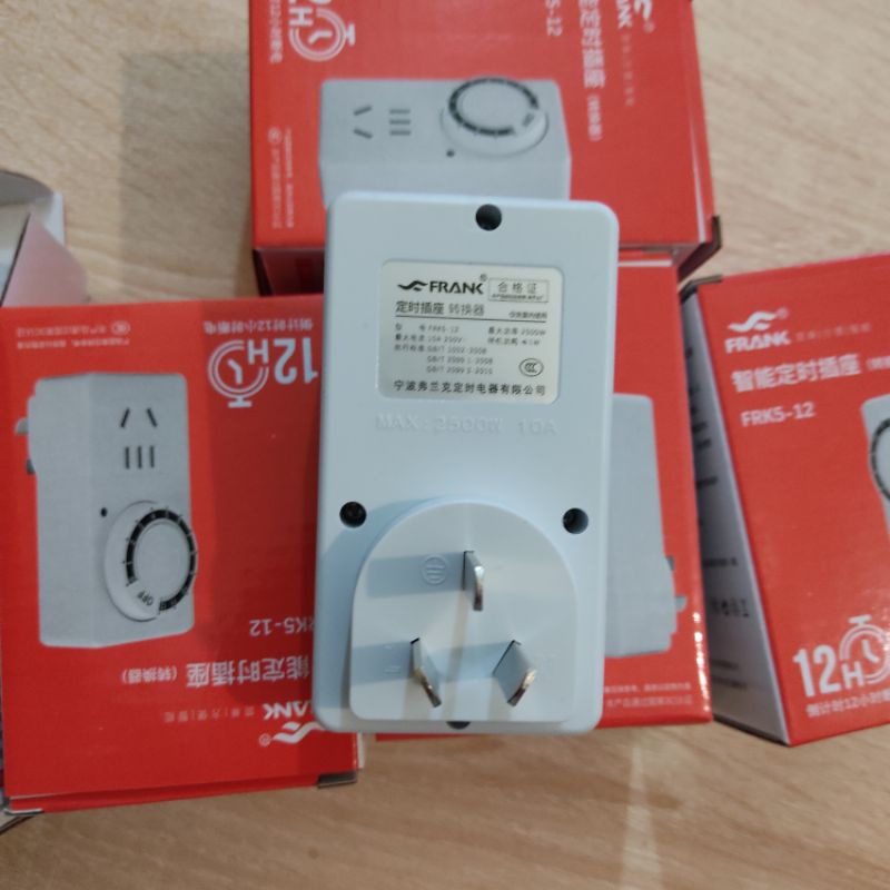Ổ cắm hẹn giờ bằng cơ FRK5  công suất 10A/220V Chính hãng  + Tặng Phích chuyển đổi từ 3 chấu sang 2