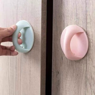Tay Nắm Cửa Tủ, Tay Cầm Tròn Hỗ Trợ Đóng Gắn Cửa Tủ Dán Tường Tiện Lợi