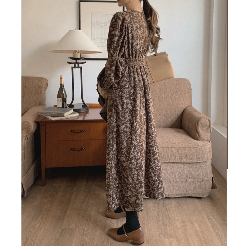 Đầm tay dài cổ chữ v họa tiết hoa phong cách retro 46676