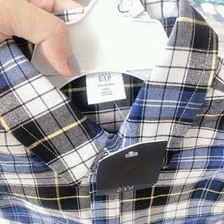 body romper đùi Gap sơ mi bé trai