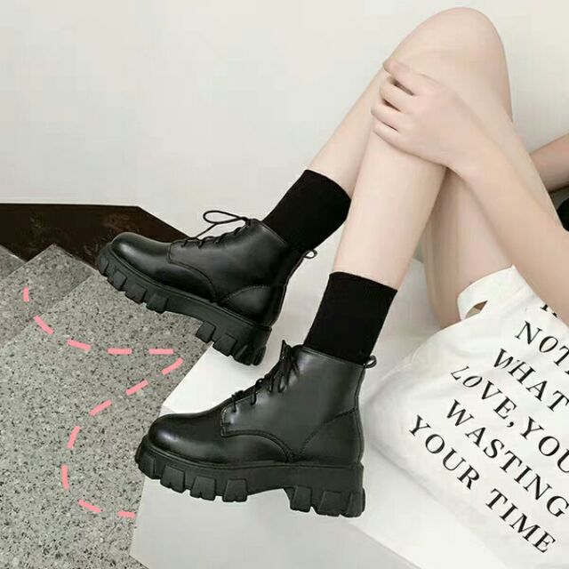 (sẵn size 39)Giày da ulzzang cổ cao đế cao