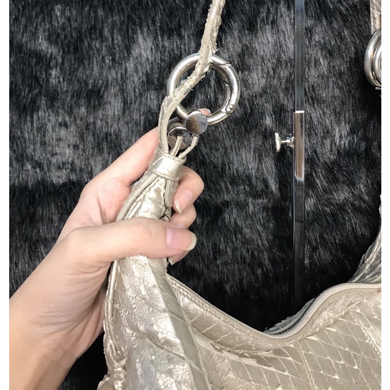 💚 👜  túi si tuyển hiệu Shalky Qq Italia đeo vai công sở đi chơi màu bạc ánh kim kiểu như vẩy cá👜