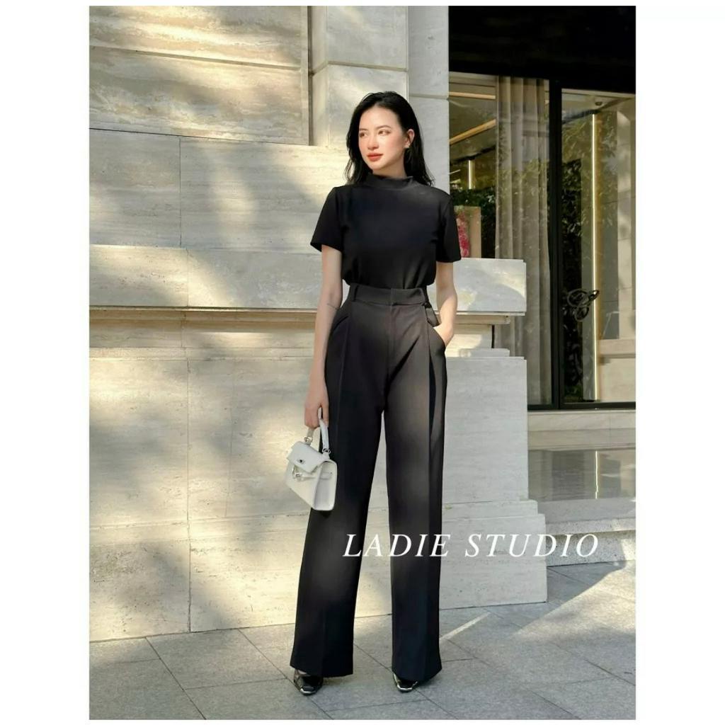 SET ÁO TRƠN + QUẦN SUÔNG ĐEN KÈM BELT (TH)