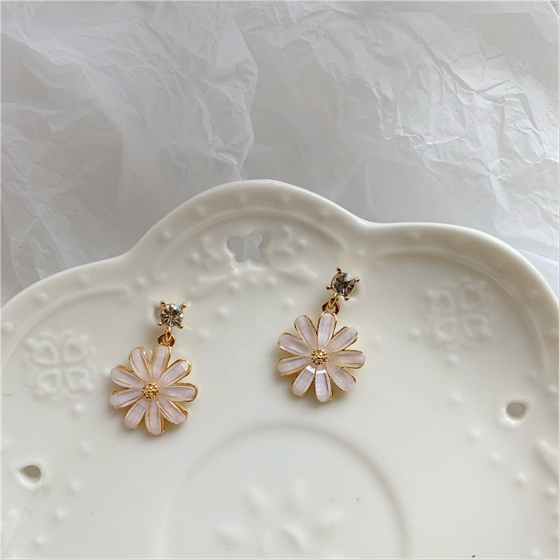 Khuyên tai kẹp không bấm lỗ chốt cố định K126 bằng hợp kim mạ vàng hình bông hoa dáng midi Leous Accessories