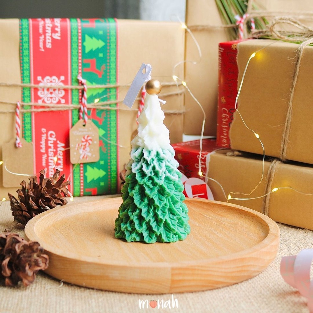 Nến Thơm Giáng Sinh Tự Nhiên Handmade Kiểu Dáng Cây Thông Ông Già Noel Quả Châu Tuần Lộc