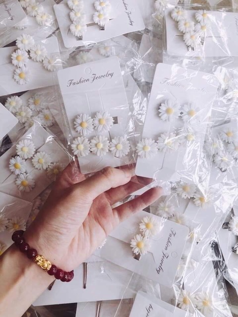 Set kẹp hoa cúc 4 món (2kẹp tăm, 1 kẹp 2 hoa, 1 kẹp 3 hoa)