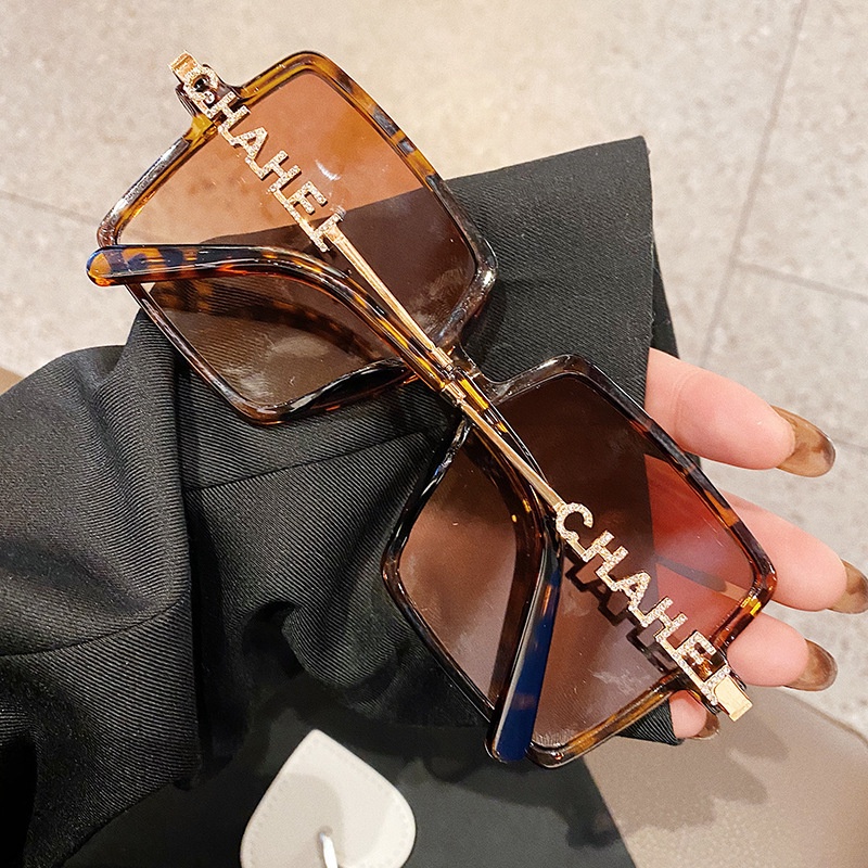 Kính Mát Gọng Vuông Lớn Đính Đá Màu Sắc Thời Trang Cho Nữ